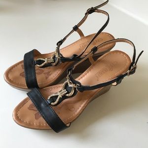 ☀️CHeRISH wedge slingback sandals☀️